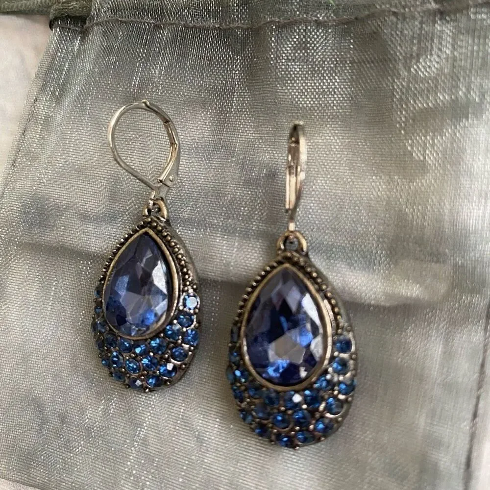 Tear drop earrings w/blue rhinestones and lever back closure blue antique gold